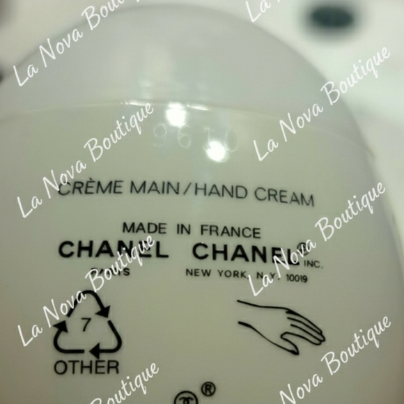 Chanel La Crème Main Hand Cream - Whit - Picture 2 of 4